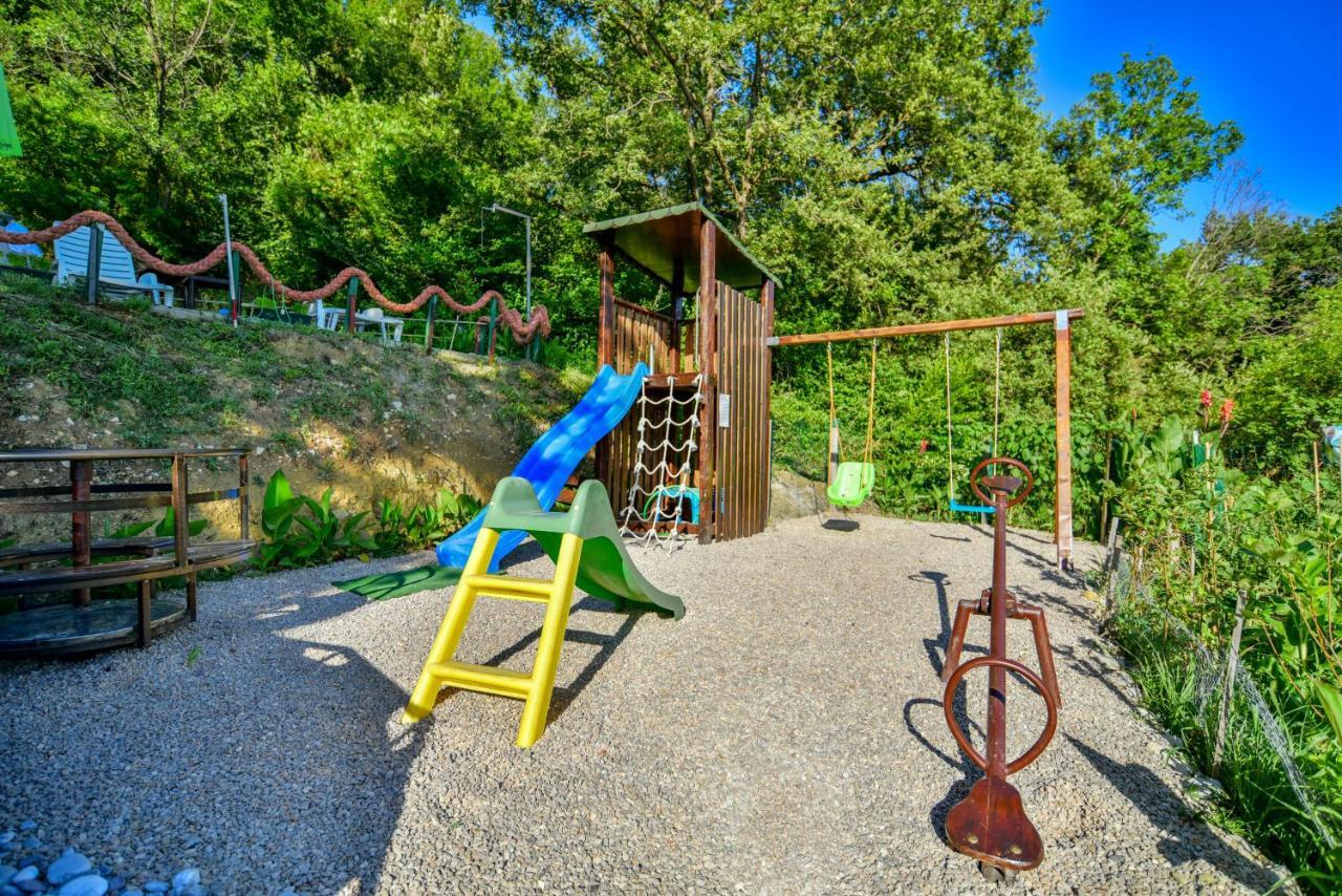 Pataki Studios Petrovac 外观 照片