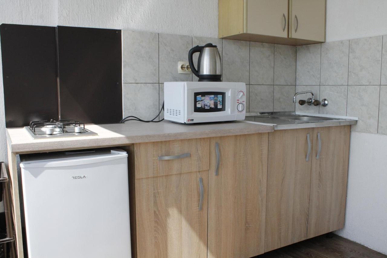 Pataki Studios Petrovac 外观 照片